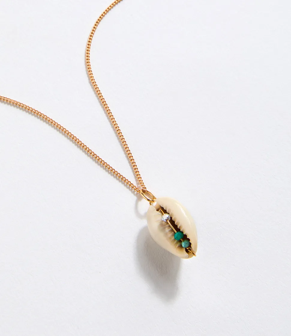 Shell Pendant Necklace