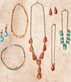 Spiny Oyster Lariat Necklace